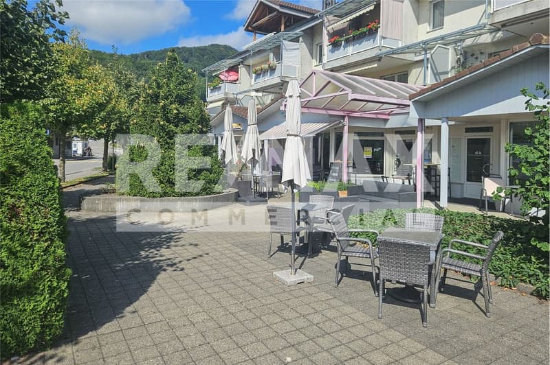 Café, Bar, Bistro mitten im schönen Toffen (2)