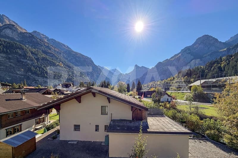 Sonnige 2½ - Zimmer Dachwohnung in Kandersteg (2)