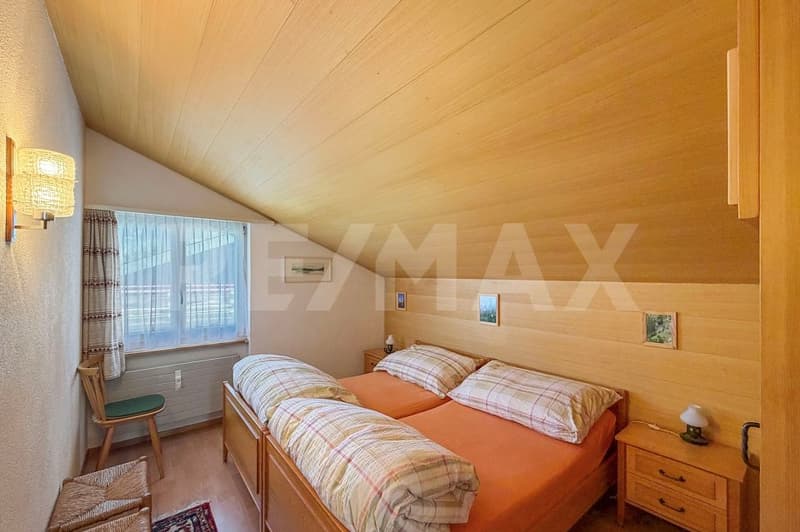Sonnige 2½ - Zimmer Dachwohnung in Kandersteg (9)