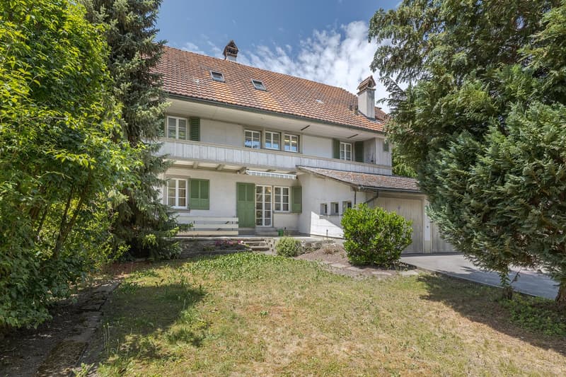 Charming Stöckli with two residential units (9)