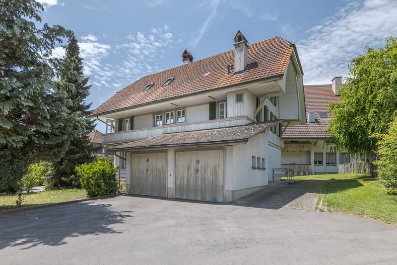 Charming Stöckli with two residential units (10)