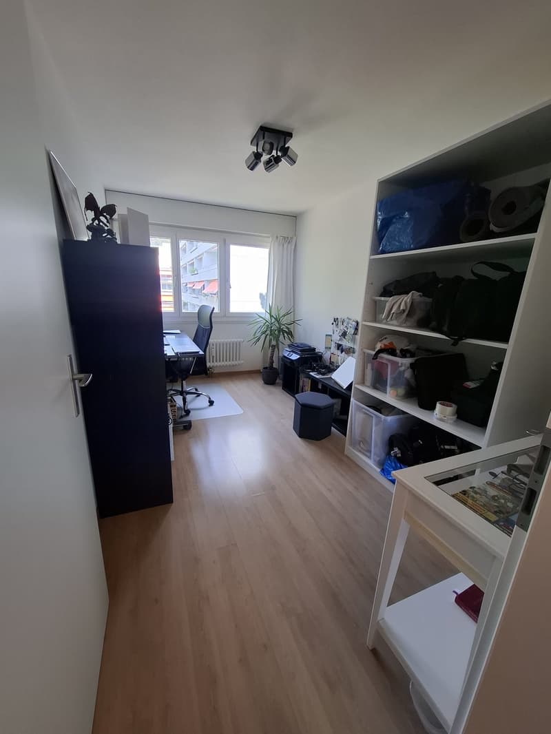 Appartement lumineux 4.5 pièces avec balcon à Rüfenacht BE (6)