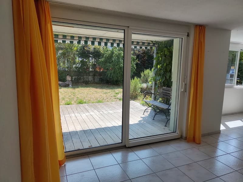 Spacious 7.5-room semi-detached house in Urtenen-Schönbühl (16)