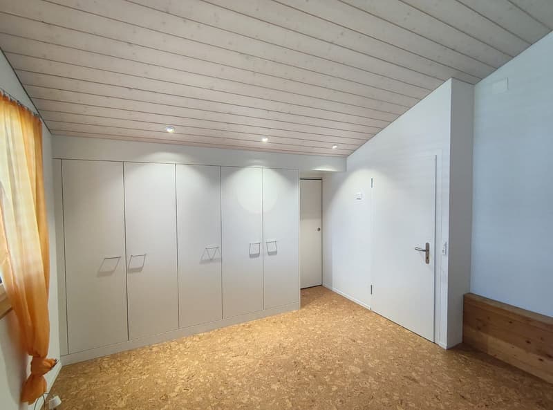 Spacious 7.5-room semi-detached house in Urtenen-Schönbühl (11)