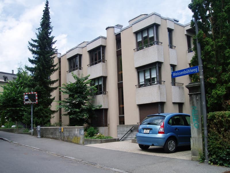 Charmante 3-Zimmer-Wohnung mit Terrasse in Bern Weissenbühl (1)