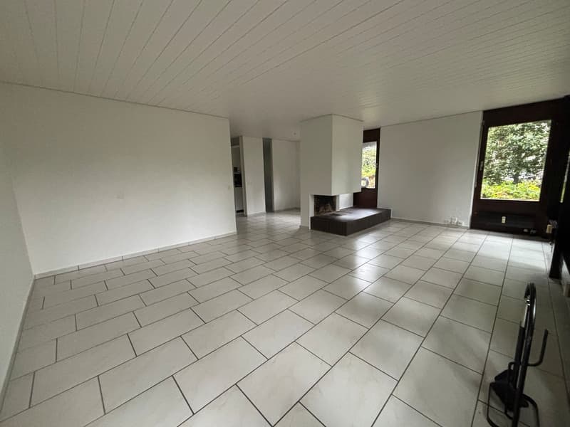 Charmante 3-Zimmer-Wohnung mit Terrasse in Bern Weissenbühl (3)
