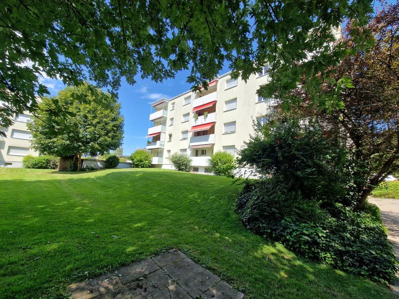 Charmante 3.5-Zimmer-Altbauwohnung mit Balkon in Sulgen – ab September 2026 verfügbar (2)