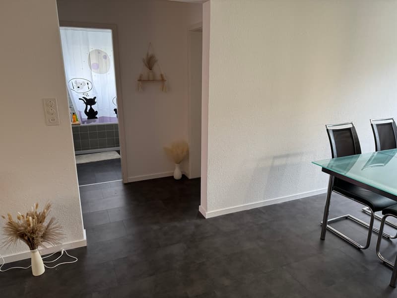 Charmante 3.5-Zimmer-Altbauwohnung mit Balkon in Sulgen – ab September 2026 verfügbar (7)