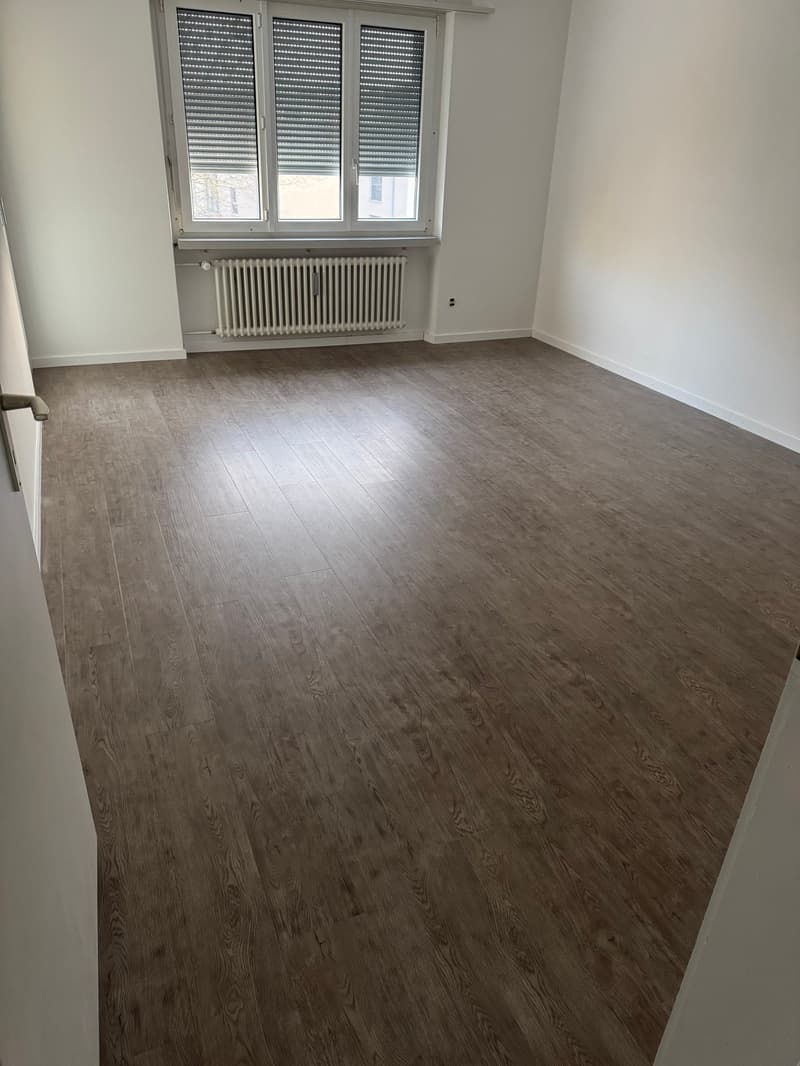 Charmante 3.5-Zimmer-Altbauwohnung mit Balkon in Sulgen – ab September 2026 verfügbar (13)