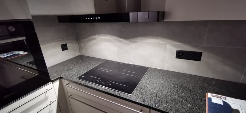 Schöner Granit, Induktionskochfeld