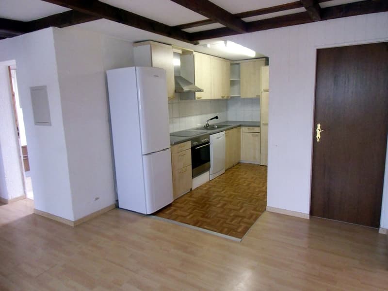 Charmante 5-Zimmer-Dachwohnung in Winden TG – Rustikal und gemütlich (6)