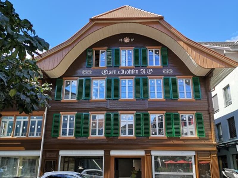 Repräsentative Ladenfläche an bester Lage mit luxuriösem Innenausbau (2)