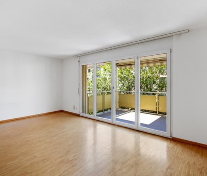 Charming 2-room apartment with balcony in the popular Länggasse (2)