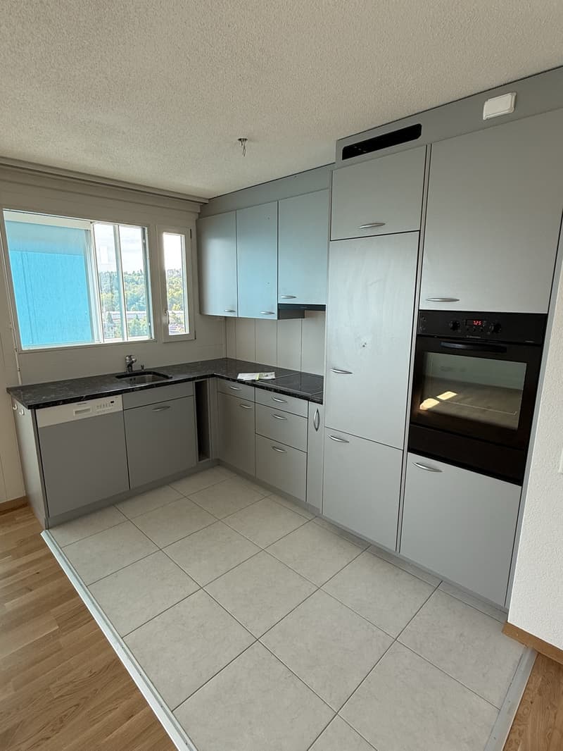 Grosszügige 3-Zimmerwohnung mit traumhafter Aussicht über Bern (5)