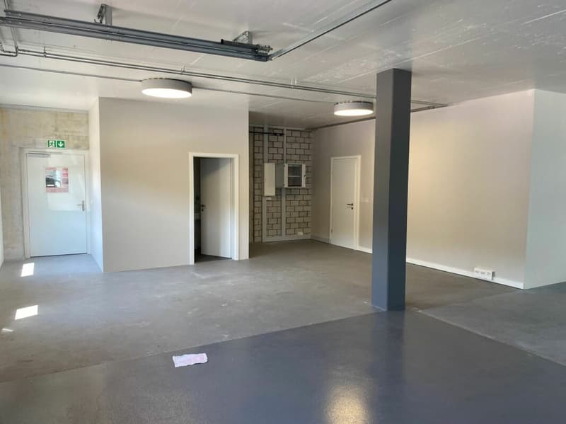 Espace commercial attractif de 195m2 à louer (4)