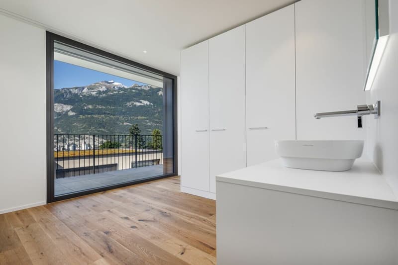 Sonnenverwöhntes Doppeleinfamilienhaus an Top-Hanglage! (4)