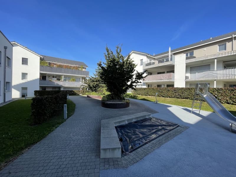 Schöne 3.5 Zimmerwohnung im 1. OG (1)