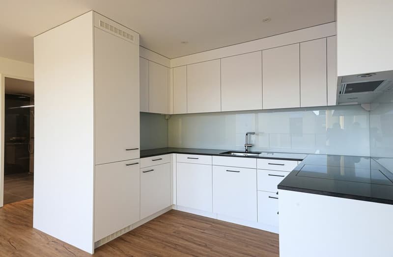 Attraktive 2.5-Zimmerwohnung mit komfortabler Loggia (5)