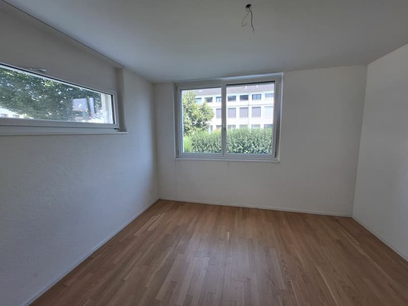 Grosszügige 3.5-Zimmer Sitzplatz-Wohnung (5)