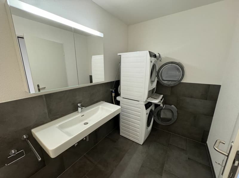 *helle und gut gelegene 3.5 Zimmerwohnung* (12)