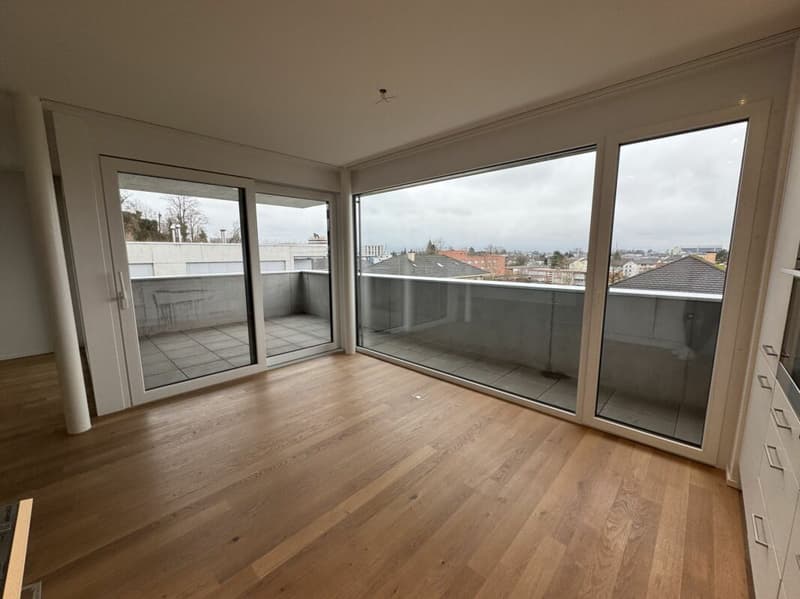 *helle und gut gelegene 3.5 Zimmerwohnung* (3)
