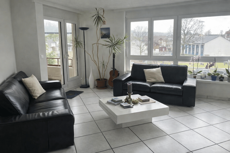 Appartamento mansardato di 7,5 locali luminoso con balcone in un quartiere familiare (1)