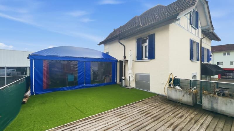 Charmante 3-Zimmer-Dachwohnung an zentraler Lage in Schwarzenbach zu vermieten (8)
