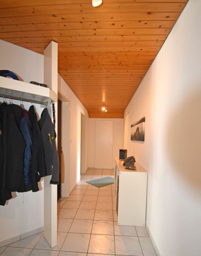 Appartement en mansarde de 2,5 pièces à Schwarzenbach (6)