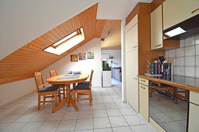 Appartement en mansarde de 2,5 pièces à Schwarzenbach (4)