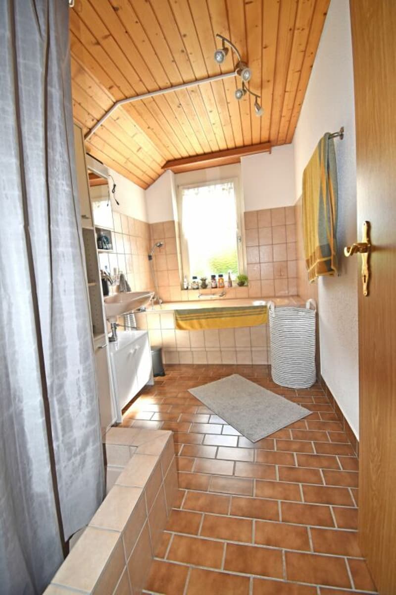 Appartement en mansarde de 2,5 pièces à Schwarzenbach (7)