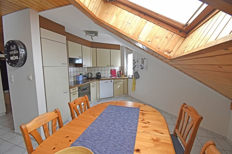 Appartement en mansarde de 2,5 pièces à Schwarzenbach (3)