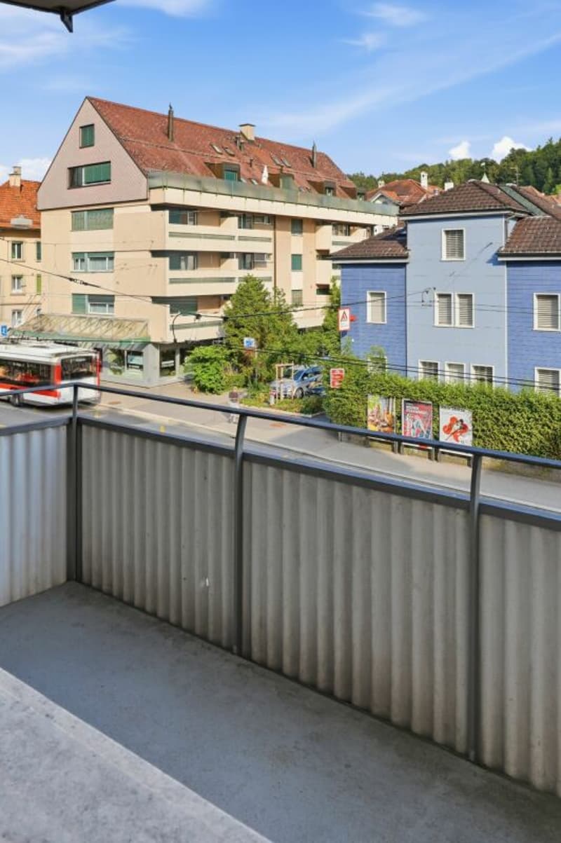 Bright 2.5-room apartment in a central location in St. Gallen (10)
