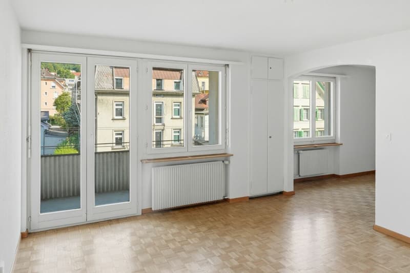 Bright 2.5-room apartment in a central location in St. Gallen (3)