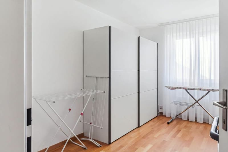 Appartement lumineux 4,5 pièces dans un quartier calme (5)