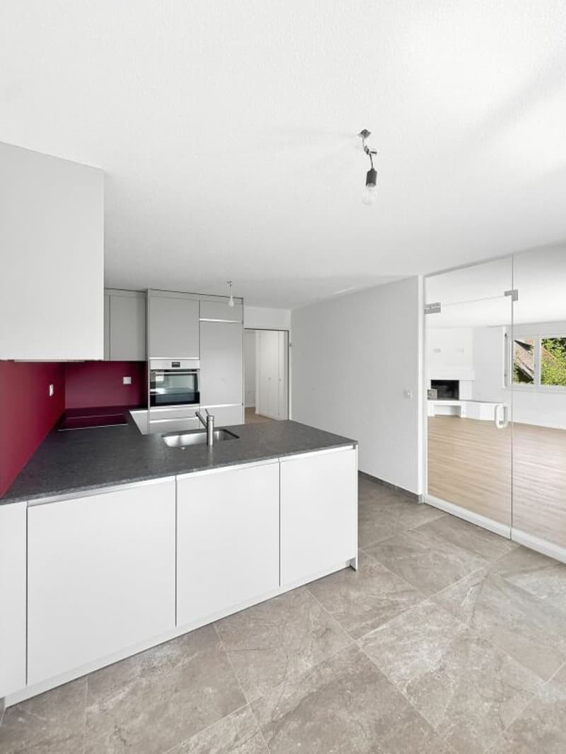 Helle 4.5-Zimmer-Wohnung mit Balkon in Walliswil b. Wangen (2)