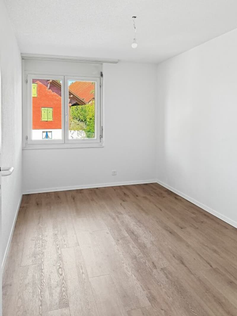 Helle 4.5-Zimmer-Wohnung mit Balkon in Walliswil b. Wangen (9)