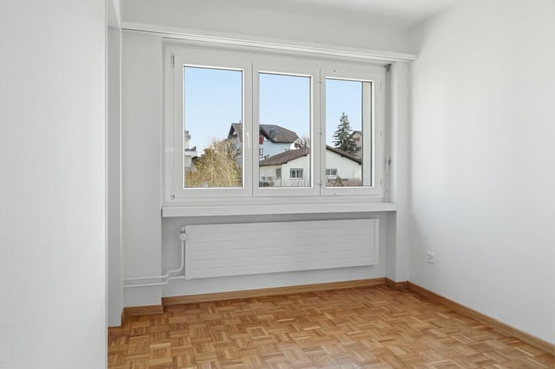 Frisch sanierte 4.5-Zimmer-Wohnung an ruhiger Lage von Bronschhofen (6)