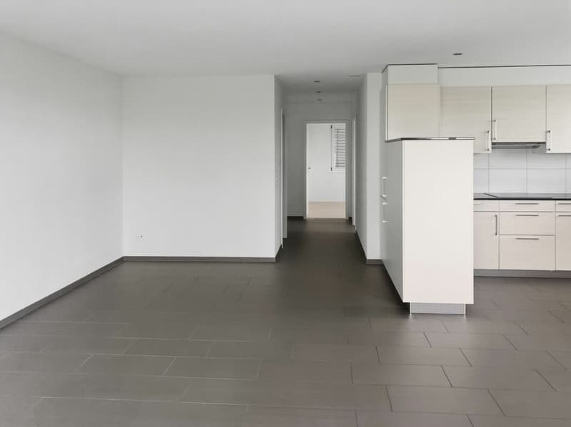 Attraktive 4.5-Zimmer-Wohnung mit sonnigem Balkon (4)