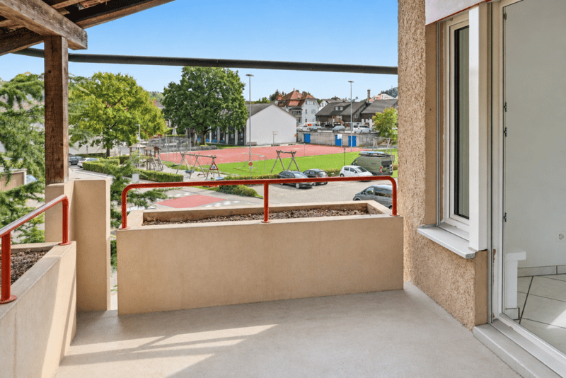 Helle 7.5-Zimmer-Maisonettewohnung mit Balkon in familienfreundlichem Quartier (14)