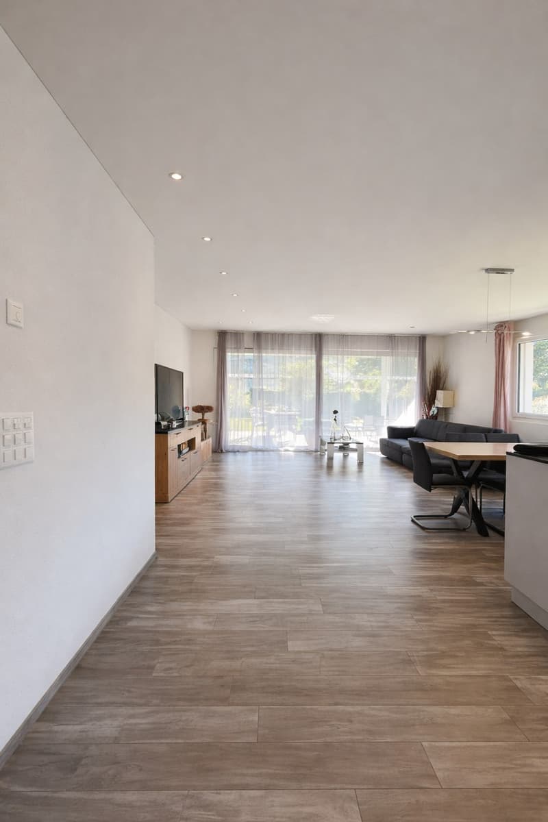 Appartement de jardin moderne 4.5 pièces (118 m²) avec 305 m² de jardin privé (7)