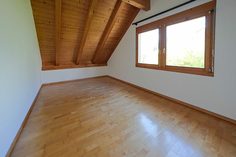 Maison mitoyenne ensoleillée avec vue sur la montagne (9)
