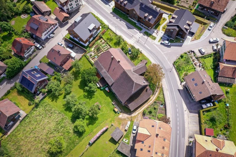 Bauernhaus mit 2 Wohnungen auf 3'935 m2 (15)
