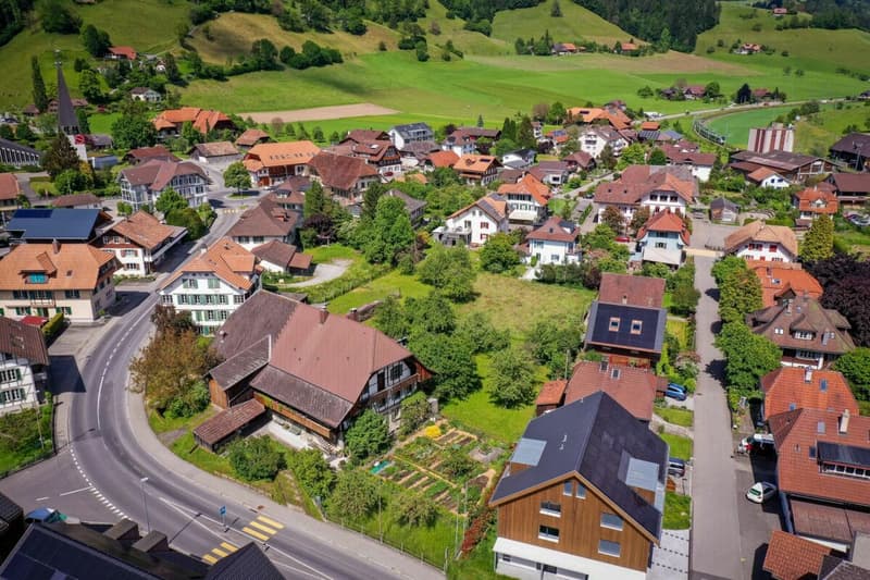 Bauernhaus mit 2 Wohnungen auf 3'935 m2 (20)