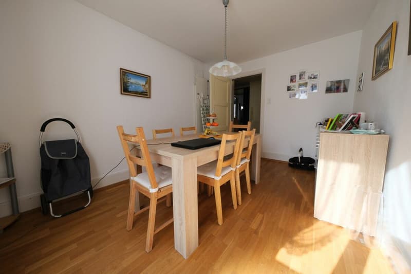Central 5-room apartment on the 2nd floor (12)