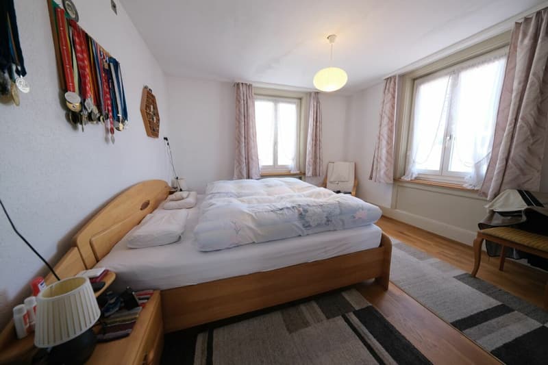 Central 5-room apartment on the 2nd floor (13)
