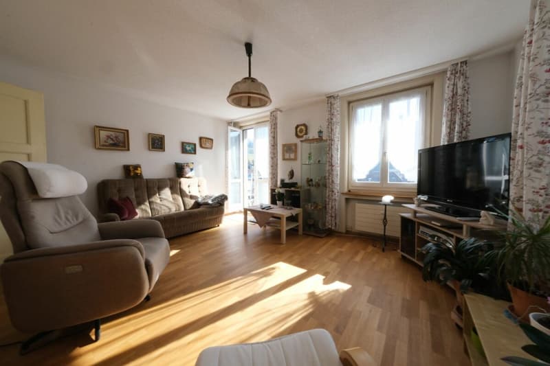 Central 5-room apartment on the 2nd floor (6)