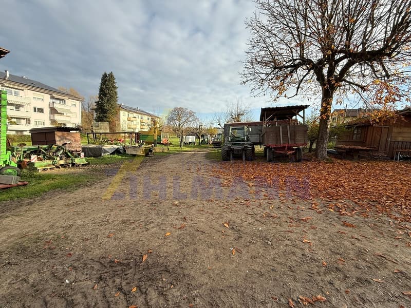 Terreno edificabile spazioso con fattoria (6)