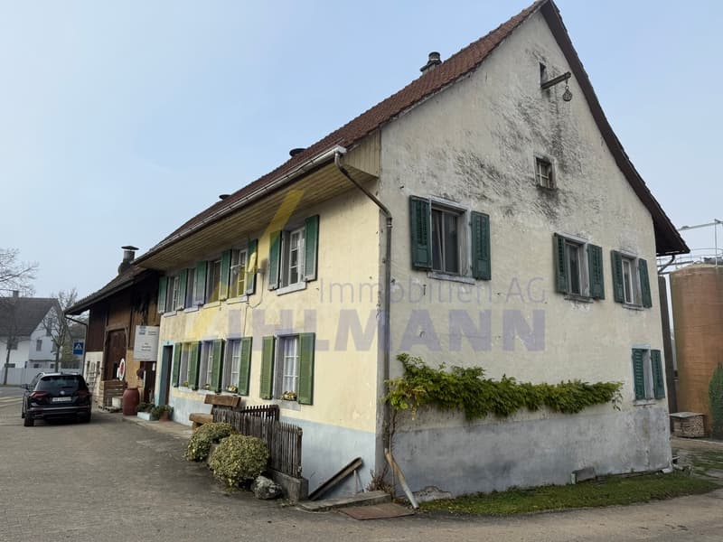 Terreno edificabile spazioso con fattoria (10)