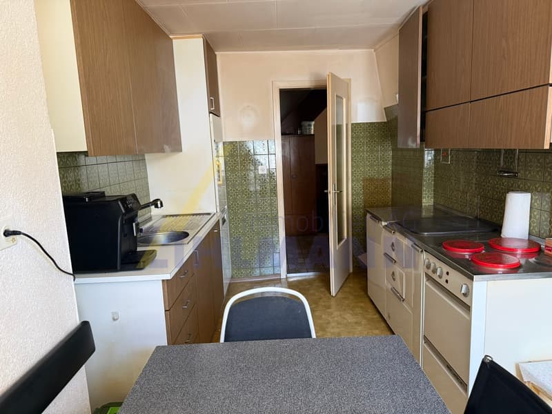 Ampia casa unifamiliare con fienile e locali accessori polivalenti (9)