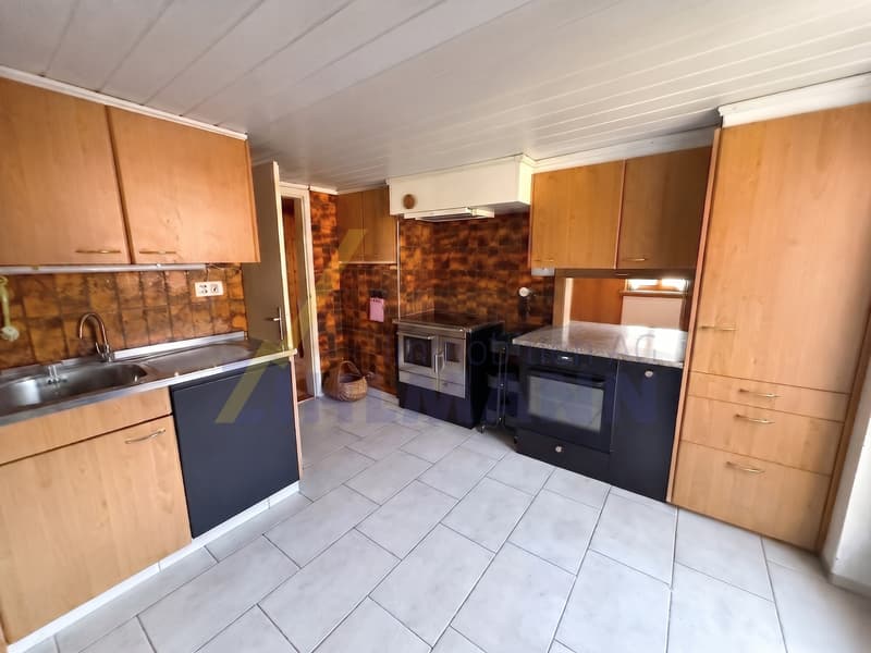 4.5-Zimmer-Hausteil mit grosszügigen Räumen (2)